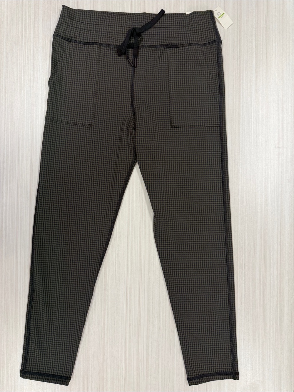 Aerie Offline Black and olive Houndstooth Print Leggings with Drawstring Waist